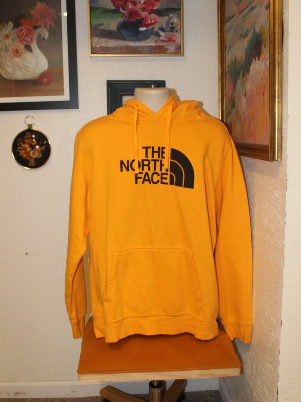 The North Face Orange Logo Pullover Hoodie Men’s XL